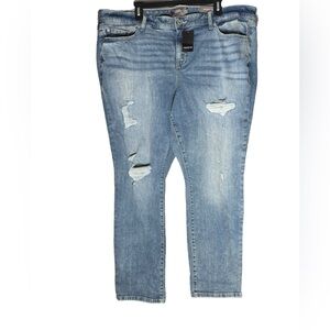 Torrid Boyfriend Straight Blue Denim Distressed Jeans Womens size 22 Stretch NWT
